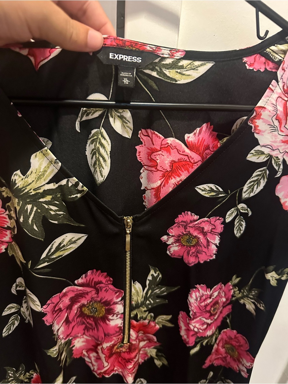 Express Black Floral Zip-Front Blouse with Pink Blooms - Picture 3 of 4